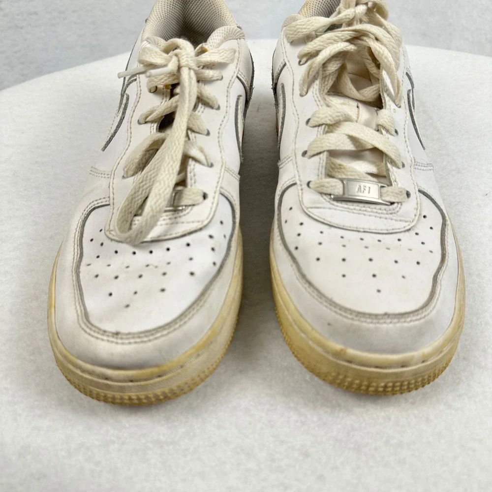 Nike Air‎ Force 1 Low White Youth Sneakers Size 5.5Y Casual Shoes